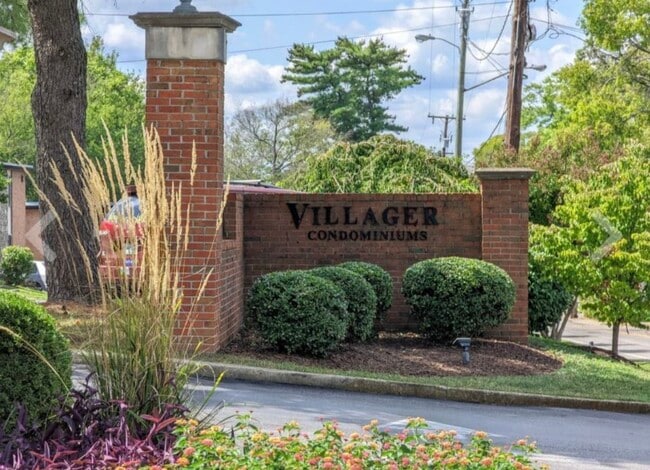 Building Photo - 2601 Hillsboro Pike Unit #O4