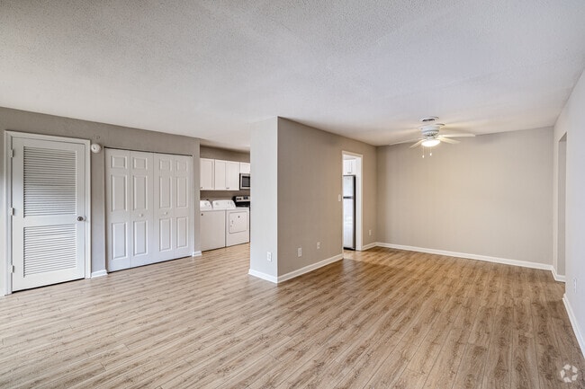 2BR, 1BA - 1050SF - Living Room - North Woods at The Four Seasons