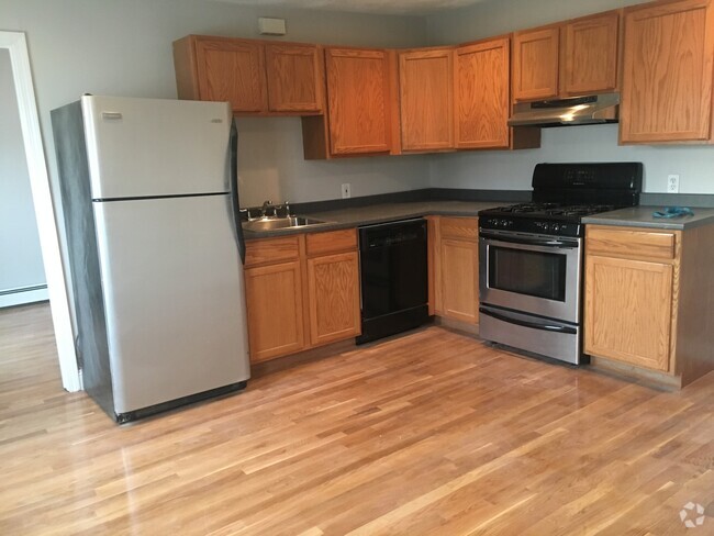 Building Photo - 291 Silver St Unit silver st 3 Rental