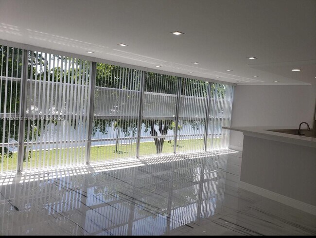 Building Photo - 601 Three Islands Boulevard Unit 301 Rental