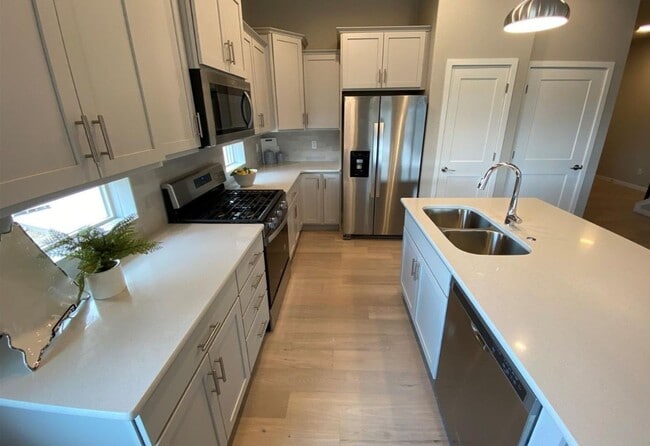 Photo - Flying Horse Luxury 4 Bed Townhouse with Mt. Views