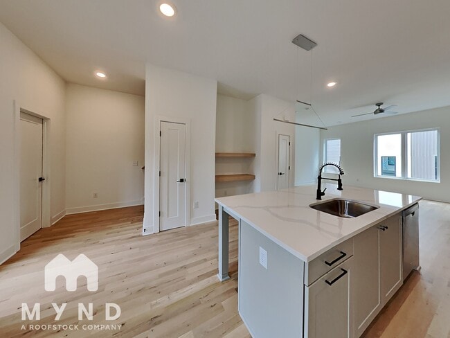 Photo - 1548 Millwood Pl