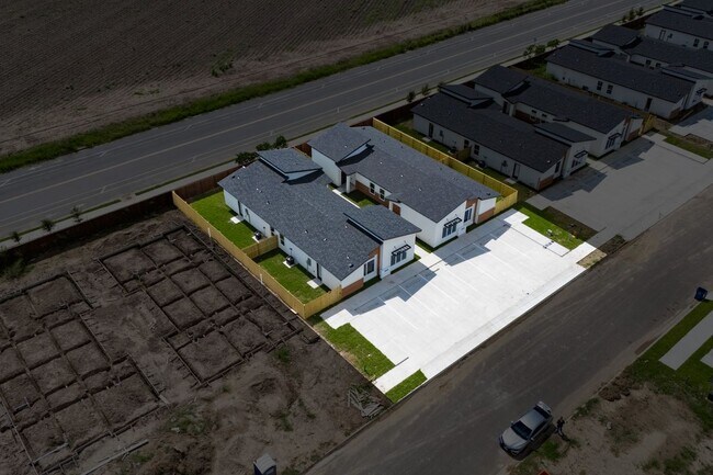 3548 Hidalgo Cir Unidad A