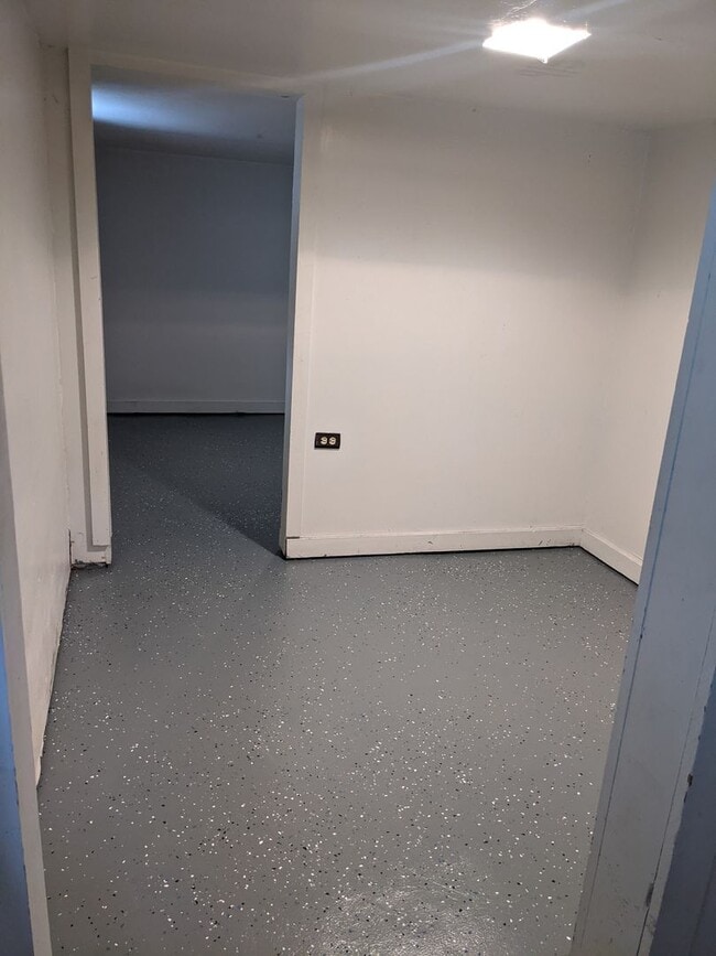 Photo - Cute 1 bedroom house! Located near Ta Ha Zouka Park!  Bonita casa de 1 dormitorio. ¡Ubicada cerca...