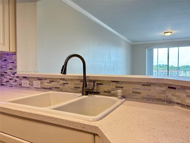 Photo - 10730 NW 66th St Unit 410