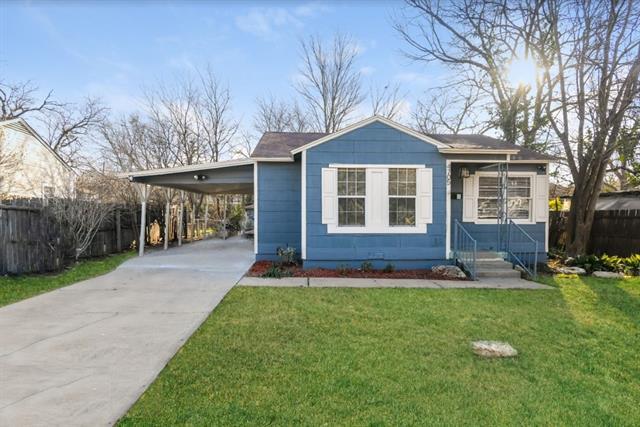 Photo - 4705 Dilworth Ct House