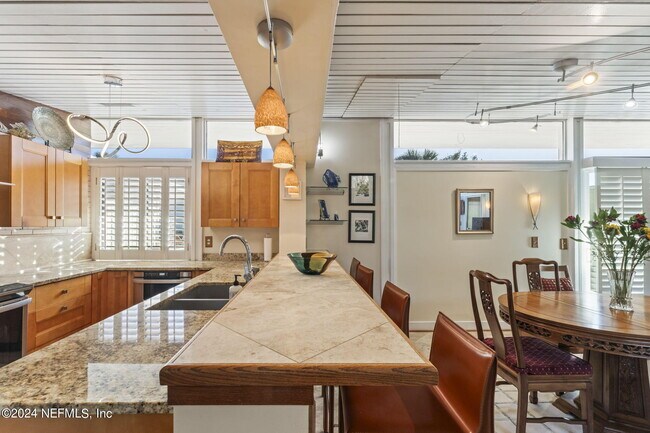 Photo - 2337 Seminole Rd Unit C