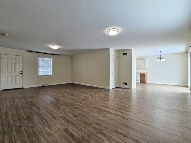 Photo - 13 Overlook Ln