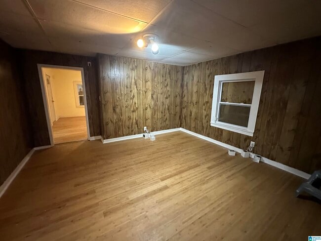 Photo - 1520 Cotton Ave SW