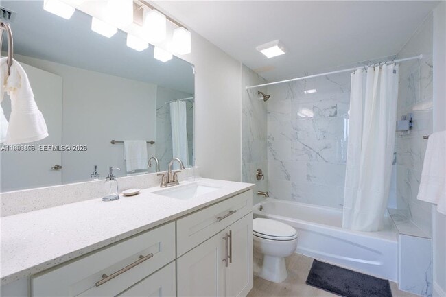 Photo - 1750 N Bayshore Dr Unit 2401