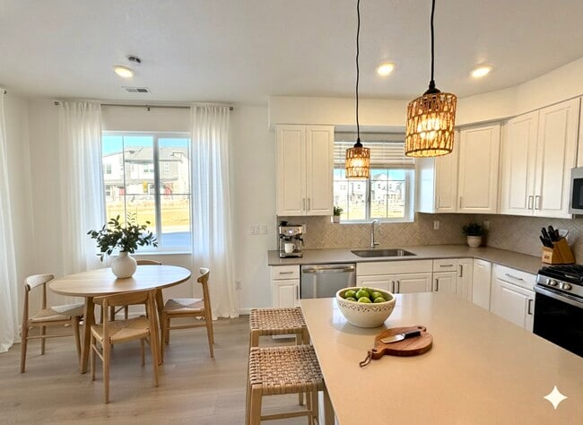 Photo - 6761 E 148th Dr