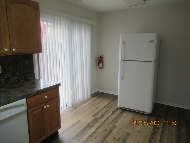 Kitchen - 192 Greenwood Loop Rd Unit Green Wood Park Commy