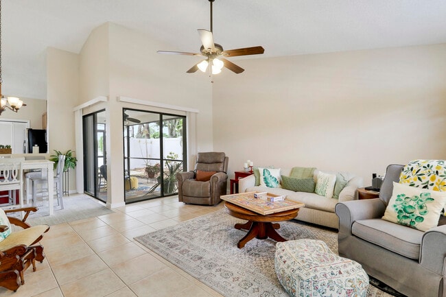 Photo - 703 Stonewood Ct