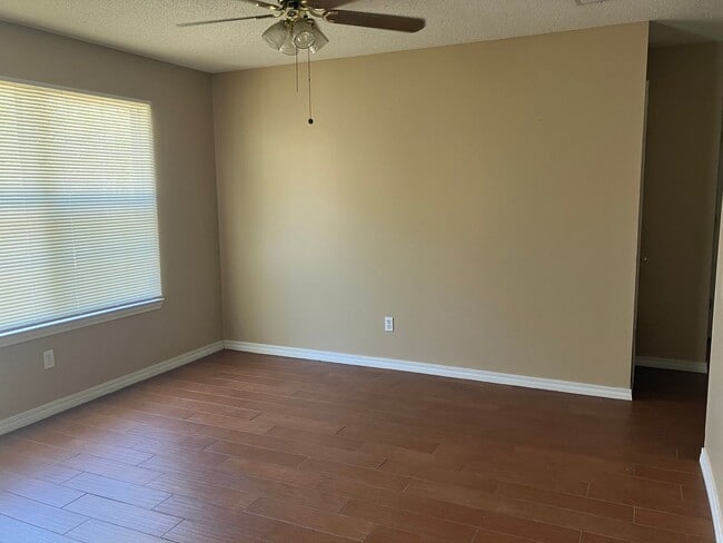 Photo - Two Bedroom Unit in Bustling 9 Mile Area i...