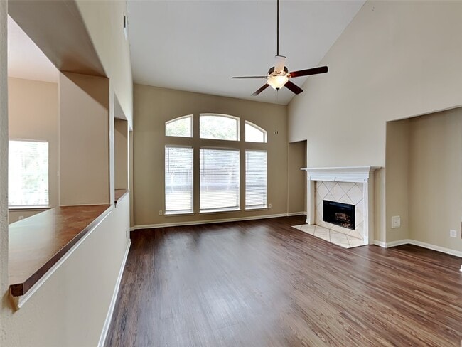 Photo - 4919 Chase Wick Dr