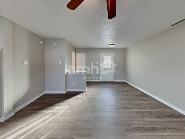 Photo - 6740 Everbloom Ln