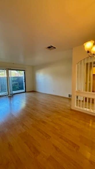 Building Photo - 1601 Pennsylvania St NE Rental