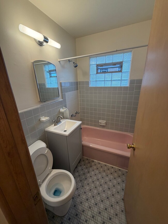 Photo - 4925 W Oklahoma Ave Unit 6