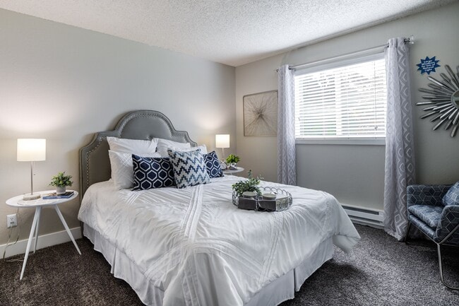 Knol Apartments