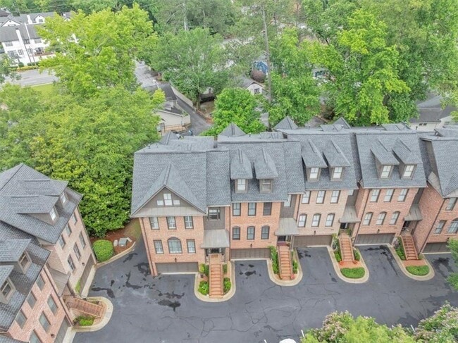 Photo - 4222 Rickenbacker Dr NE