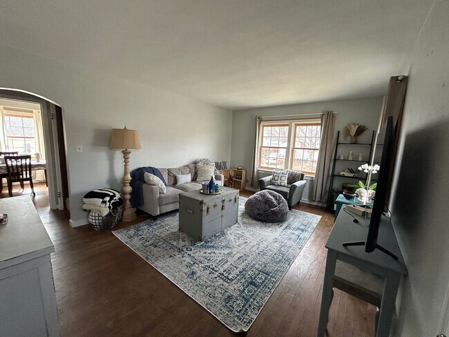 Photo - 3 Bed, 1 Bath House Close to Purdue, Mackey/Ross-Ade