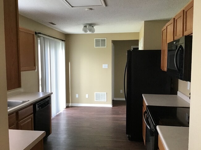 Photo - 2012 Fullwood Dr