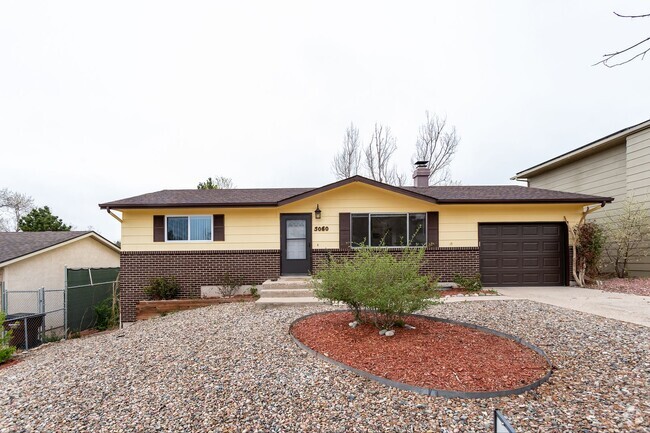 Building Photo - Stunning Ranch Style Home in East Colorado...