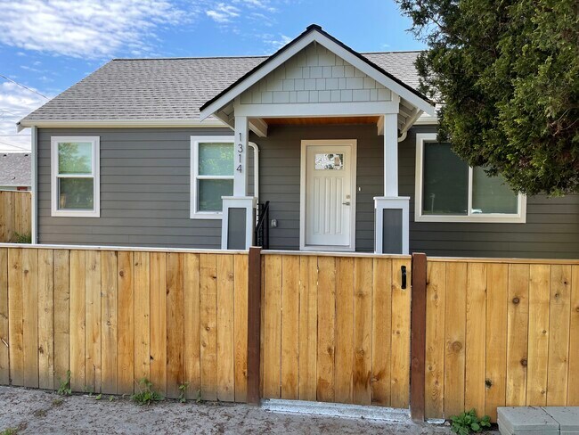 Photo - 1314 North St Unit 3 Bed House