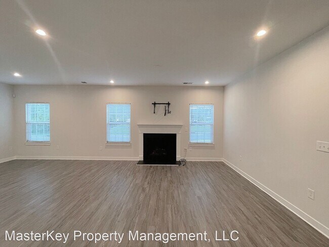 Photo - 4 br, 3 bath House - 3700 Horton Hill Dr