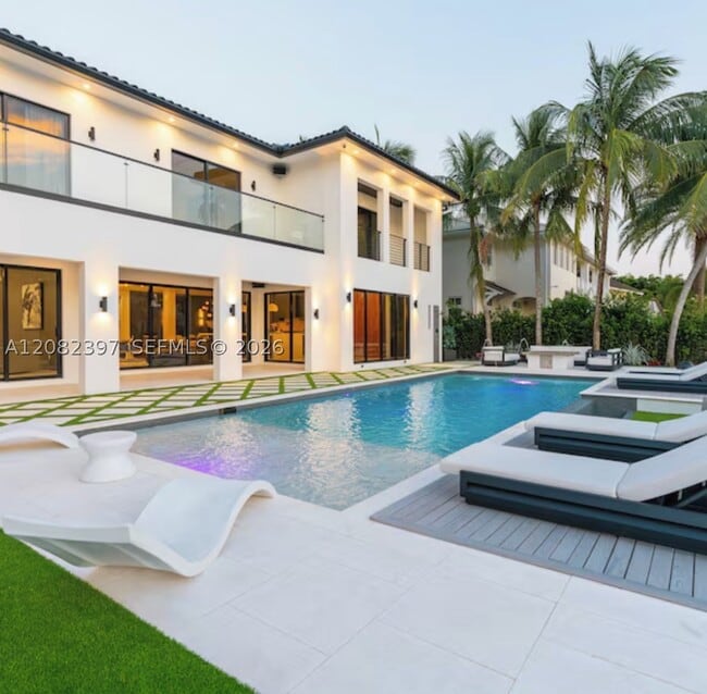 Photo - 131 Royal Palm Dr
