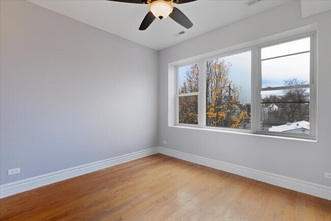 Photo - 1951 N Monticello Ave Unit 2