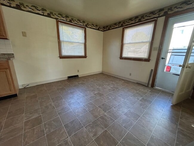 Photo - 518-520 Sloan Ave Unit 518 Sloan