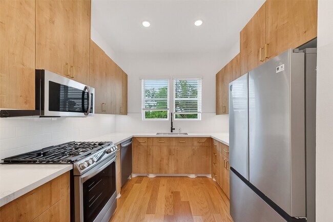 Photo - 1936 Laverne St
