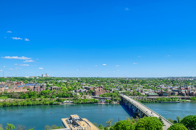 Rosslyn Towers Apartments - Arlington, VA | ForRent.com