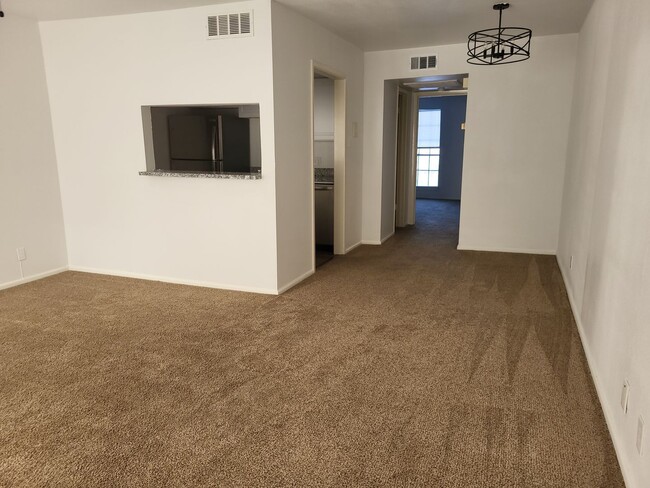 Photo - 8401 N New Braunfels Ave Unit 350A