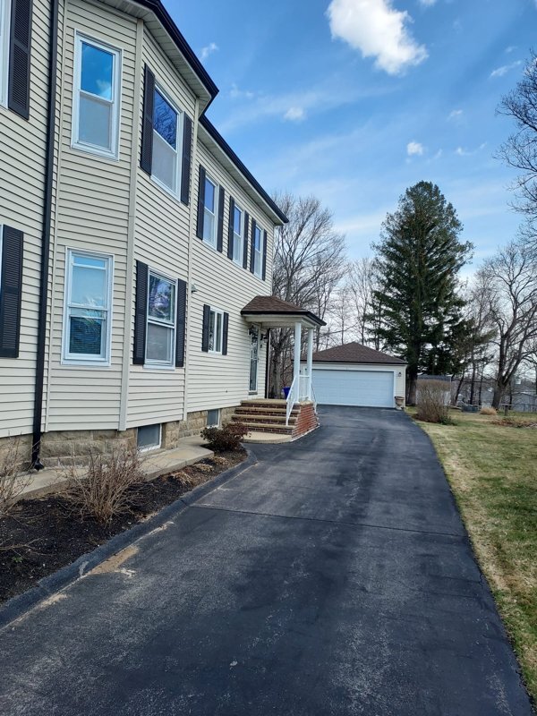 Photo - 65 Vaillancourt St