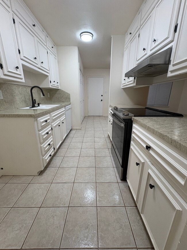Photo - 5234 E Woodhaven Dr