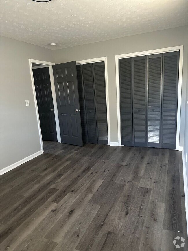 Building Photo - Welcome Home to Garfield Place Living: Whe... Unit 46