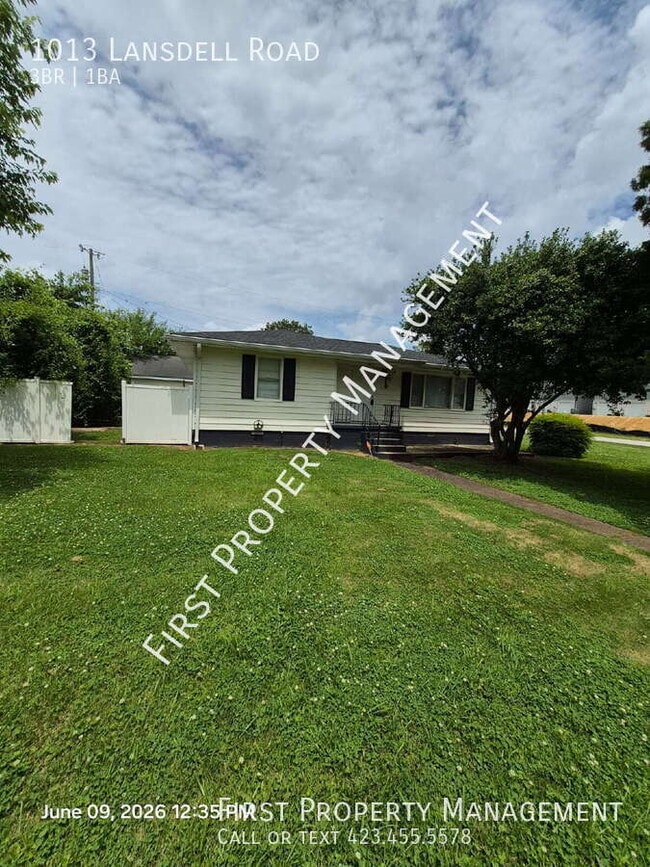 Photo - 1013 Lansdell Rd