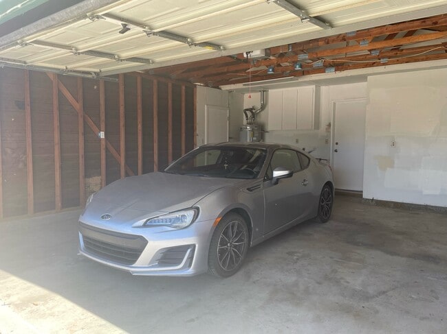 Photo - 1705 Darby Ln