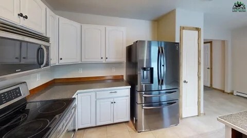 Photo - 2580 Roxanne St