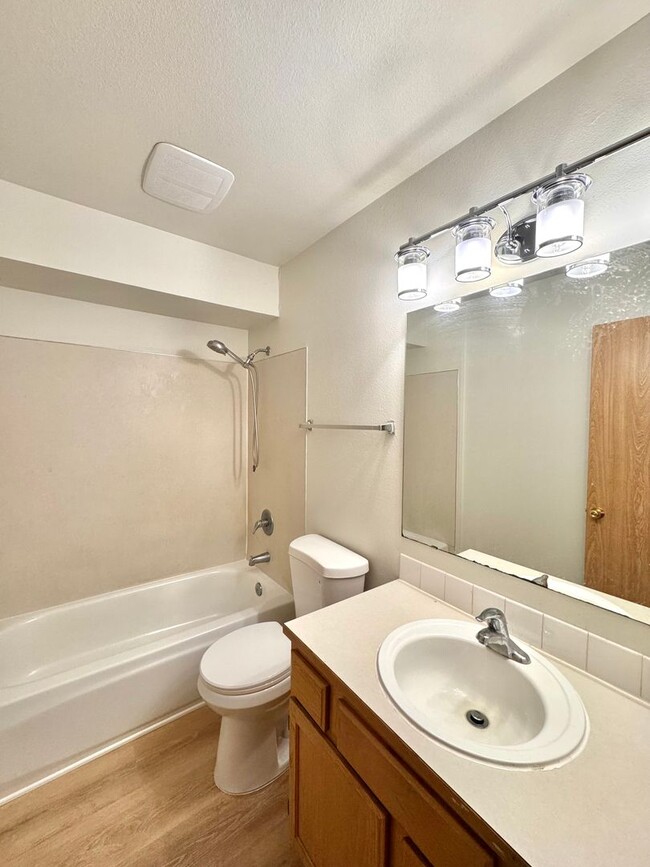 Photo - 2620 NE 136th St