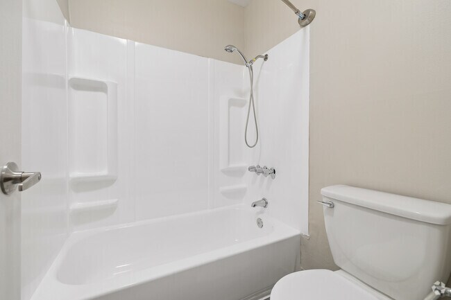 Studio - 450SF - Bathroom