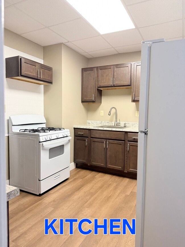 Photo - 1023 W 21st St