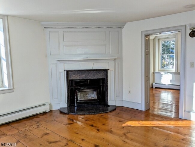 Photo - 14 Sandbrook Headquarters Rd