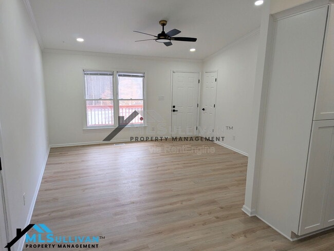 Photo - 5802 Lillie Dr