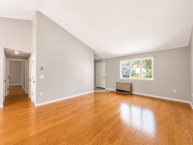 Photo - 9 Oakview Dr