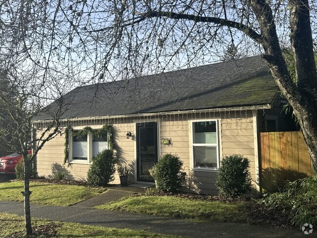 Building Photo - Adorable 2 Bed/1 Bath Bungalow in Olympia Rental