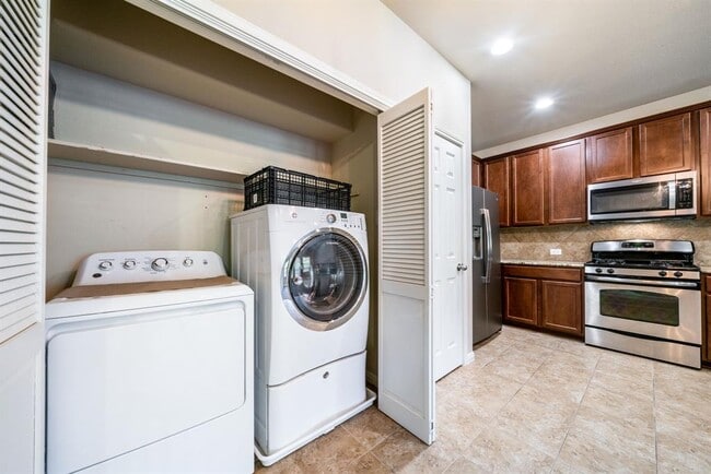 Photo - 1310 W Parmer Ln Unit 1901