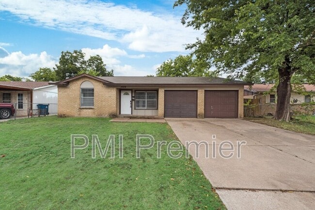 Building Photo - 1644 Americana Blvd